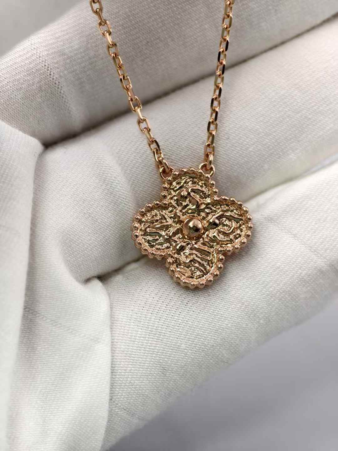 Custom Van Cleef & Arpels Vintage Alhambra Pendant Solid 18k Rose Gold